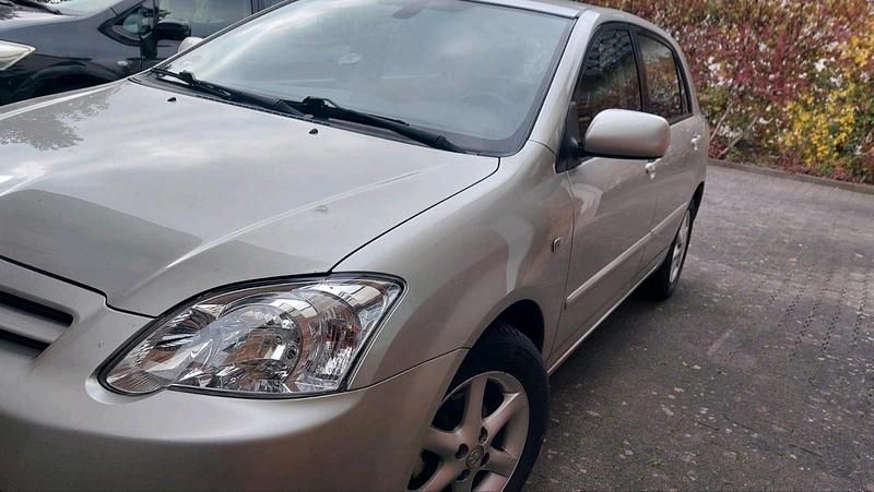 Gebraucht Toyota Corolla 2004 Silber Limousine