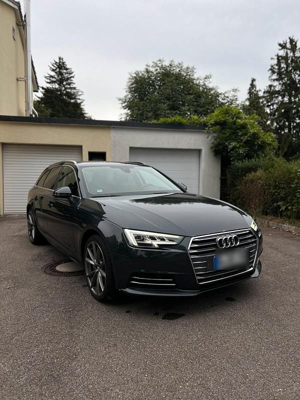 Grau Gebraucht 2016 Audi A4 Kombi | 15.100 € (Fairer Preis) - Bild 1/4
