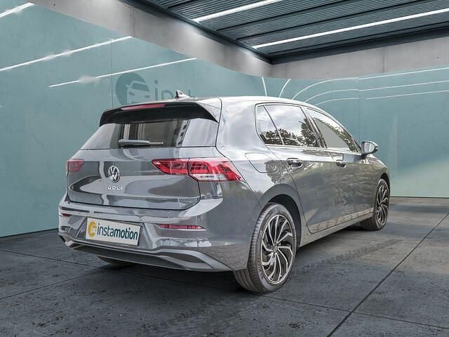 Gebraucht VW Golf VIII 150 PS (110 kW) 2022 Grau Limousine