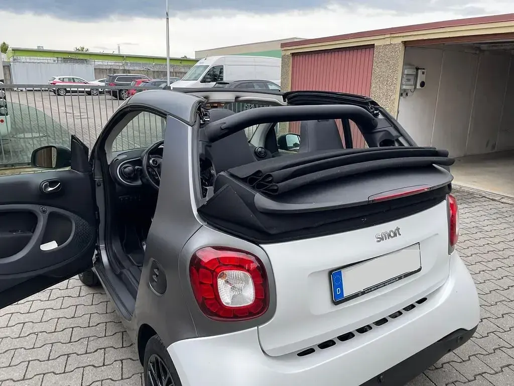 Gebraucht Smart ForTwo Cabrio 90 PS (66 kW) 2018 Weiß Cabrio