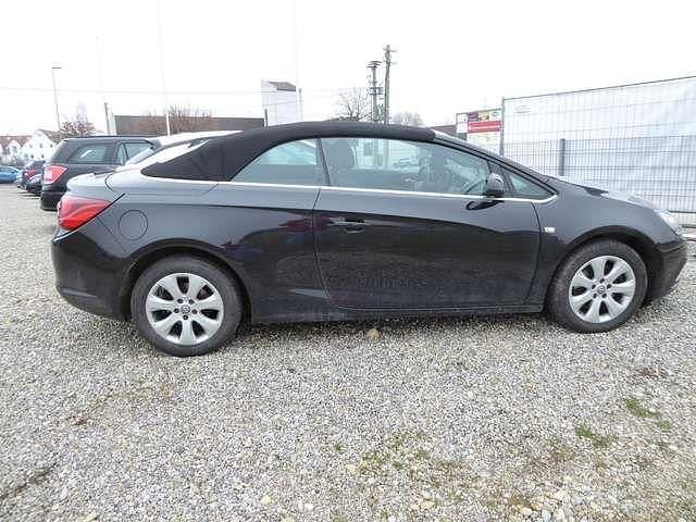 Gebraucht Opel Cascada Innovation 170 PS (125 kW) 2016 Onyx schwarz Cabrio