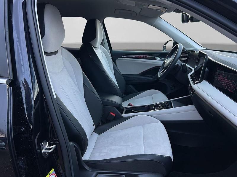 Gebraucht VW Tiguan Elegance 204 PS (150 kW) 2024 Schwarz SUV