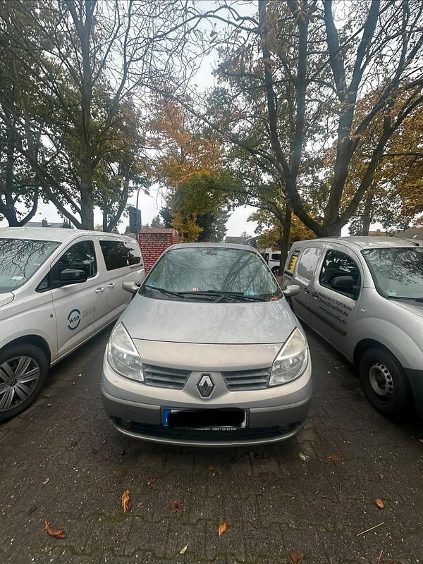 Silber Gebraucht 2004 Renault Scénic II Van / Kleinbus | 1.600 € - Bild 1/4