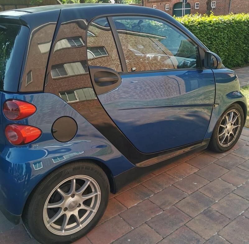 Blau Gebraucht 2010 Smart ForTwo Coupé Coupé | 3.800 € (Fairer Preis) - Bild 1/4
