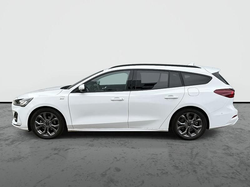 Gebraucht Ford Focus ST-Line X 155 PS (114 kW) 2024 Weiß Limousine