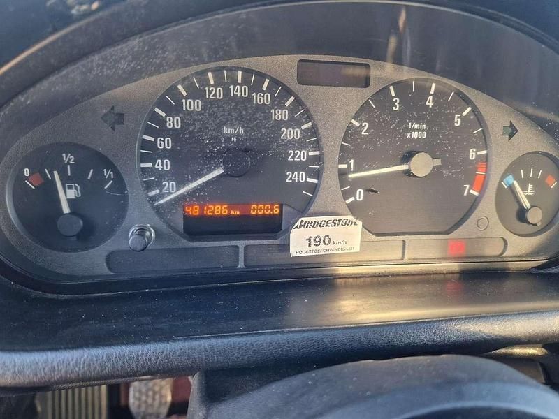 Gebraucht BMW Z3 140 PS (102 kW) 1996 Schwarzmetallic Cabrio