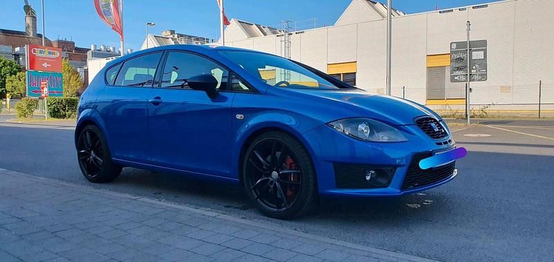 Blau Gebraucht 2011 Cupra Leon Limousine | 8.500 € (Fairer Preis) - Bild 1/4