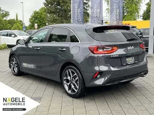 Gebraucht Kia Ceed Style 101 PS (74 kW) 2025 Grau Kleinwagen
