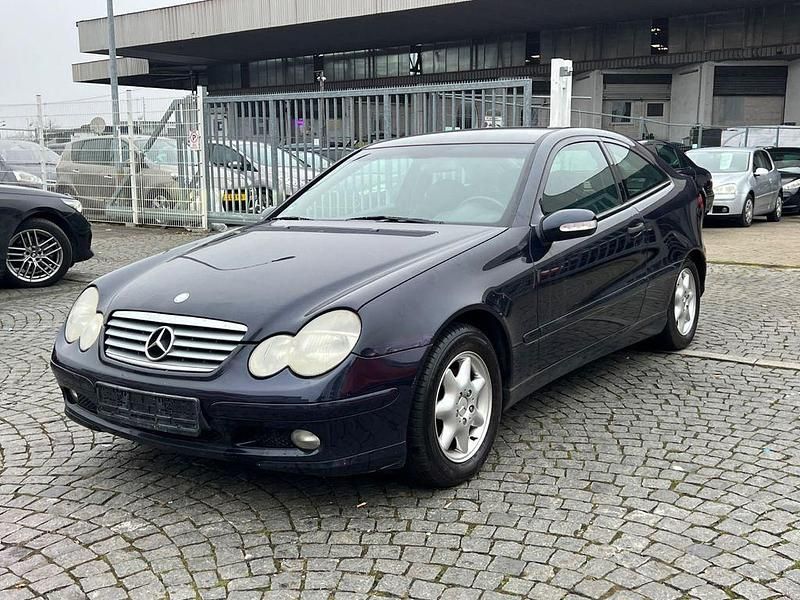 Gebraucht Mercedes CL220 143 PS (105 kW) 2003 Violett Coupé