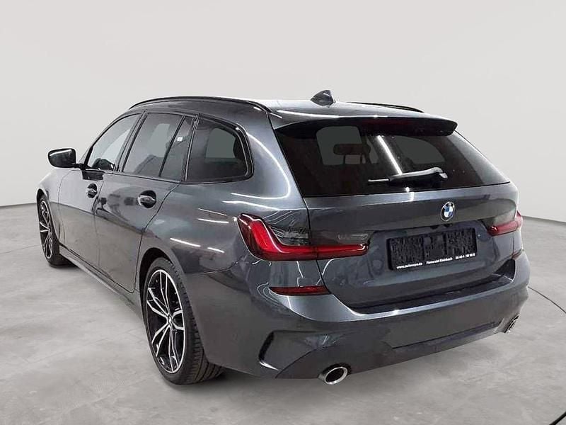 Gebraucht BMW 320 M Sport 190 PS (139 kW) 2022 Mineralgrau metallic Kombi
