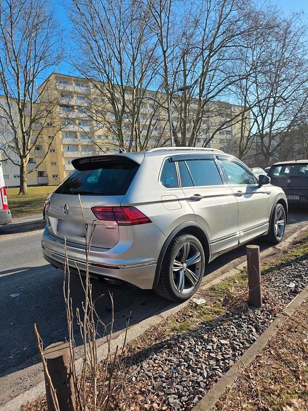 Gebraucht VW Tiguan 150 PS (110 kW) 2018 Silber SUV