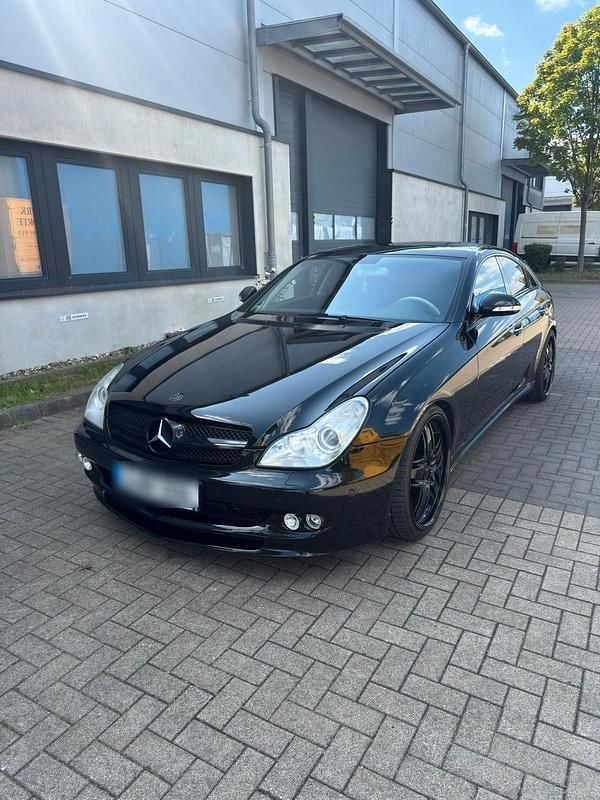 Schwarz Gebraucht 2005 Mercedes CLS500 Coupé | 15.500 € (Fairer Preis) - Bild 1/4