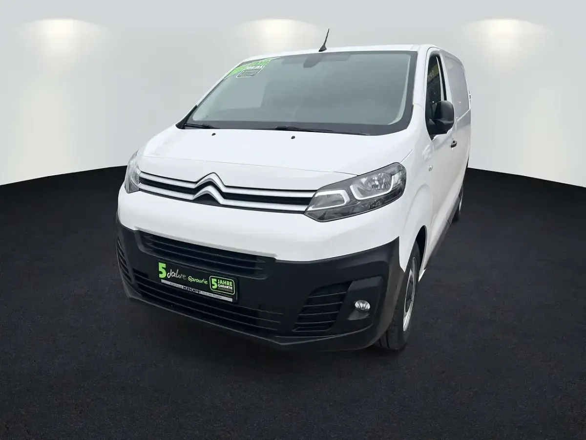 Käytetty Citroën Jumpy 122 HP (89 kW) 2021 Valkoinen Tila-auto