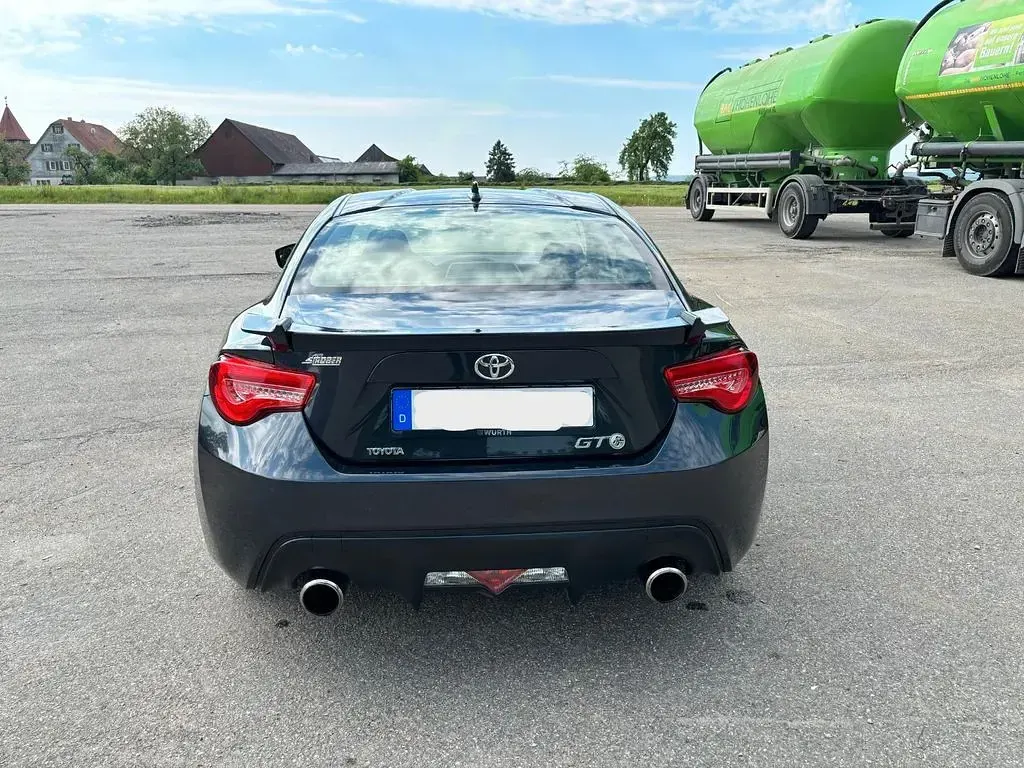 Gebraucht Toyota GT86 GT 200 PS (147 kW) 2013 Grau Coupé