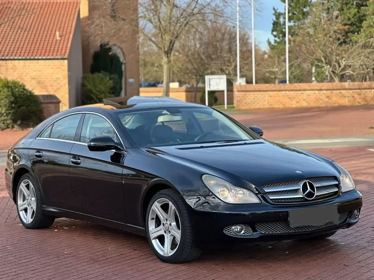 Gebraucht Mercedes CLS320 224 PS (164 kW) 2008 Schwarz Coupé