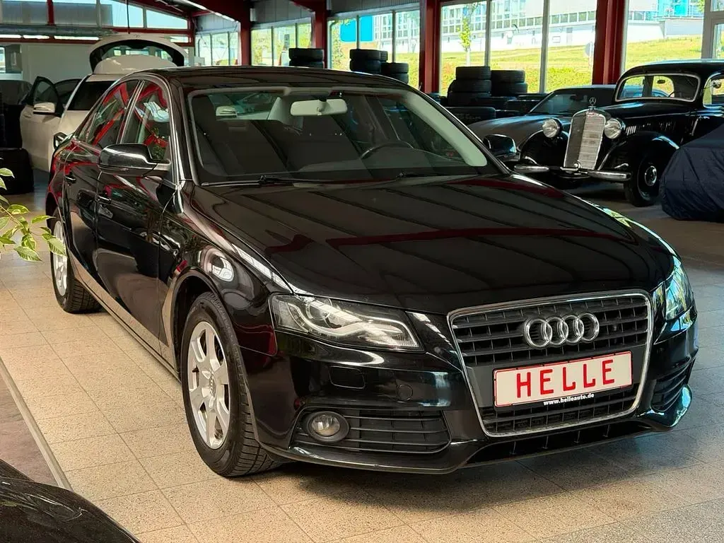 Gebraucht Audi A4 Attraction 160 PS (117 kW) 2009 Schwarz Limousine