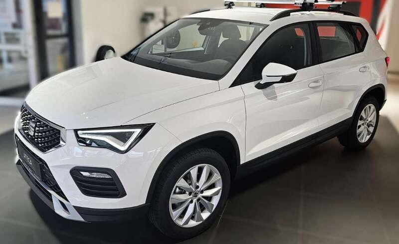 Bila weiss Neu 2025 Seat Ateca Style SUV | 29.350 € (Superpreis) - Bild 1/4