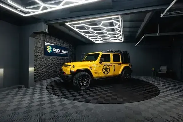 Gebraucht Jeep Wrangler Sahara 286 PS (210 kW) 2021 Gelb SUV