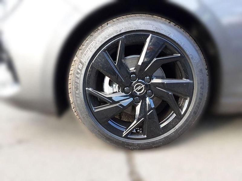 Gebraucht Opel Astra 131 PS (96 kW) 2024 Vulkangrau Limousine