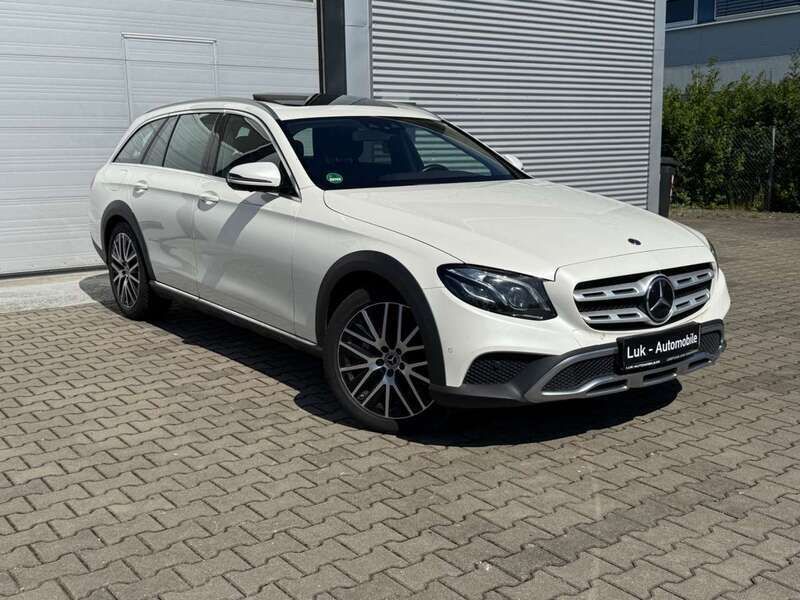 Diamantweiss Gebraucht 2020 Mercedes E400 Kombi | 29.000 € (Fairer Preis) - Bild 1/4