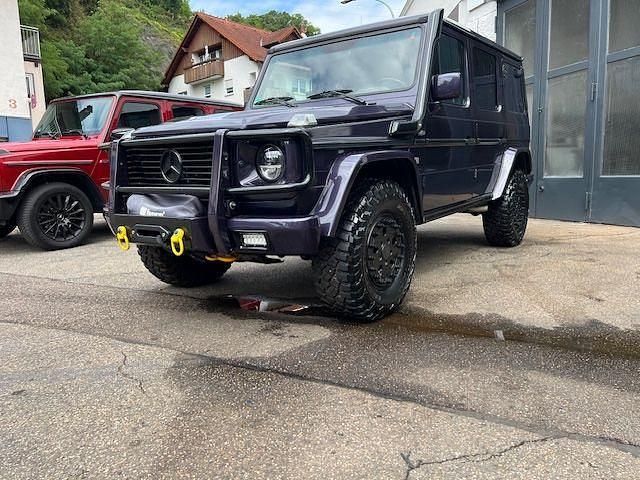 Violett Gebraucht 1993 Mercedes G500 SUV | 39.463 € - Bild 1/4
