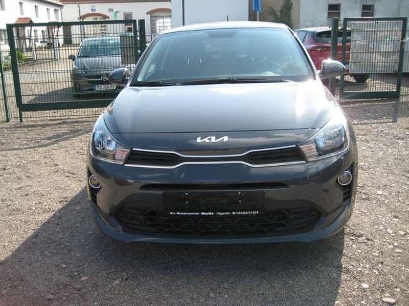 Gebraucht Kia Rio Edition 7 84 PS (61 kW) 2022 Perenial grey (metallic) Kleinwagen