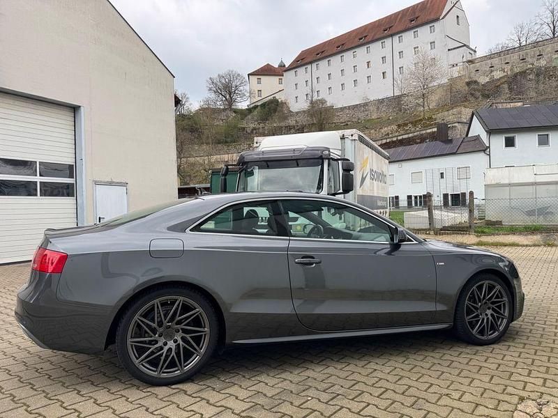 Second-hand Audi A5 Comfort 190 CP (139 kW) 2014 Gri Coupe