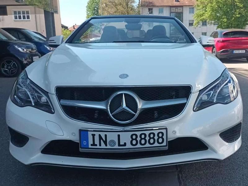 Gebraucht Mercedes E220 170 PS (125 kW) 2013 Weiß Cabrio