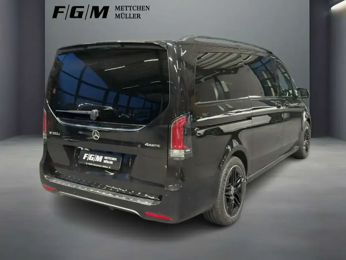 Gebraucht Mercedes V300 AMG line 237 PS (174 kW) 2026 Obsidianschwarz Van / Kleinbus