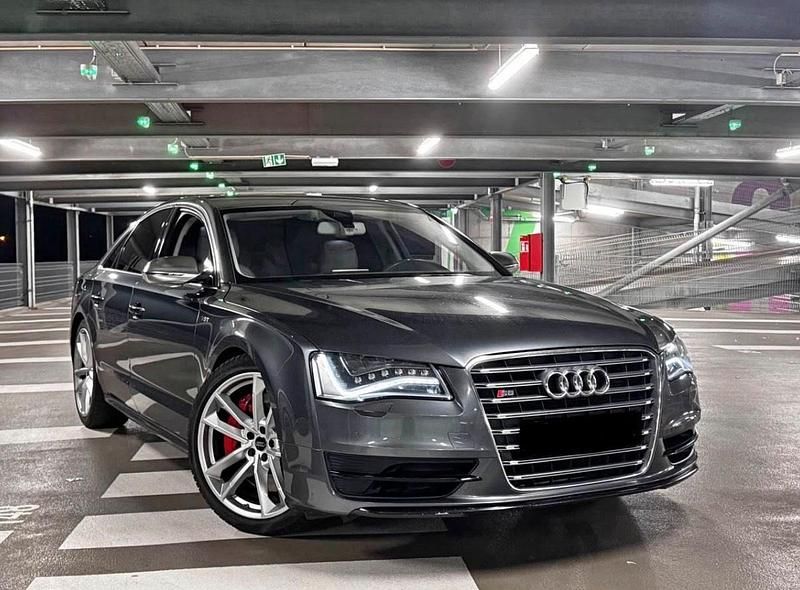 Gebraucht Audi S8 520 PS (382 kW) 2013 Silber Limousine