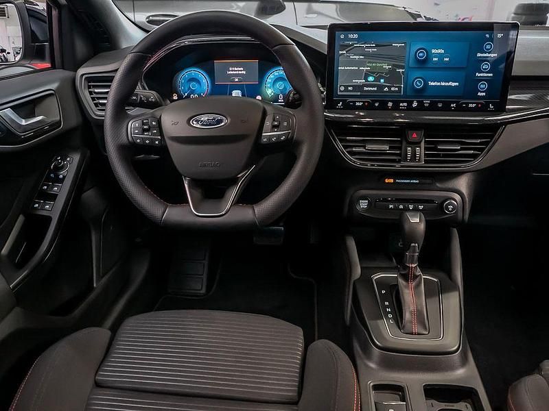 Gebraucht Ford Focus ST-Line X 155 PS (114 kW) 2025 Weiß Limousine