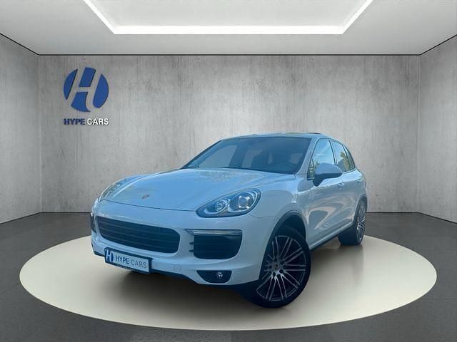 Pure white Gebraucht 2016 Porsche Cayenne SUV | 38.970 € (Etwas zu teuer) - Bild 1/4