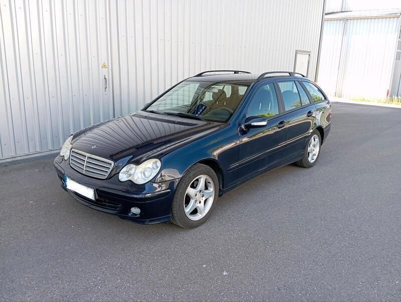 Blau Gebraucht 2005 Mercedes C220 Kombi | 2.200 € (Guter Preis) - Bild 1/4