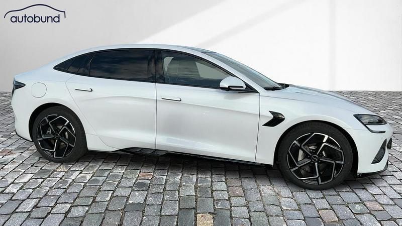 Neu BYD Seal Design 230 kW (313 PS) 2025 Weiß Limousine