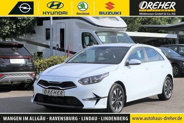 Casa white Gebraucht 2025 Kia Ceed Limousine | 21.980 € (Guter Preis) - Bild 1/4