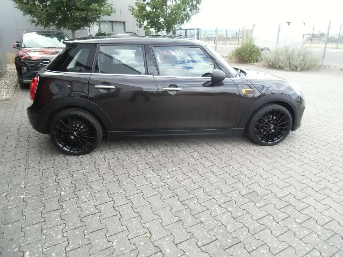 Gebraucht Mini ONE 102 PS (75 kW) 2015 Iced chocolate metallic Kleinwagen