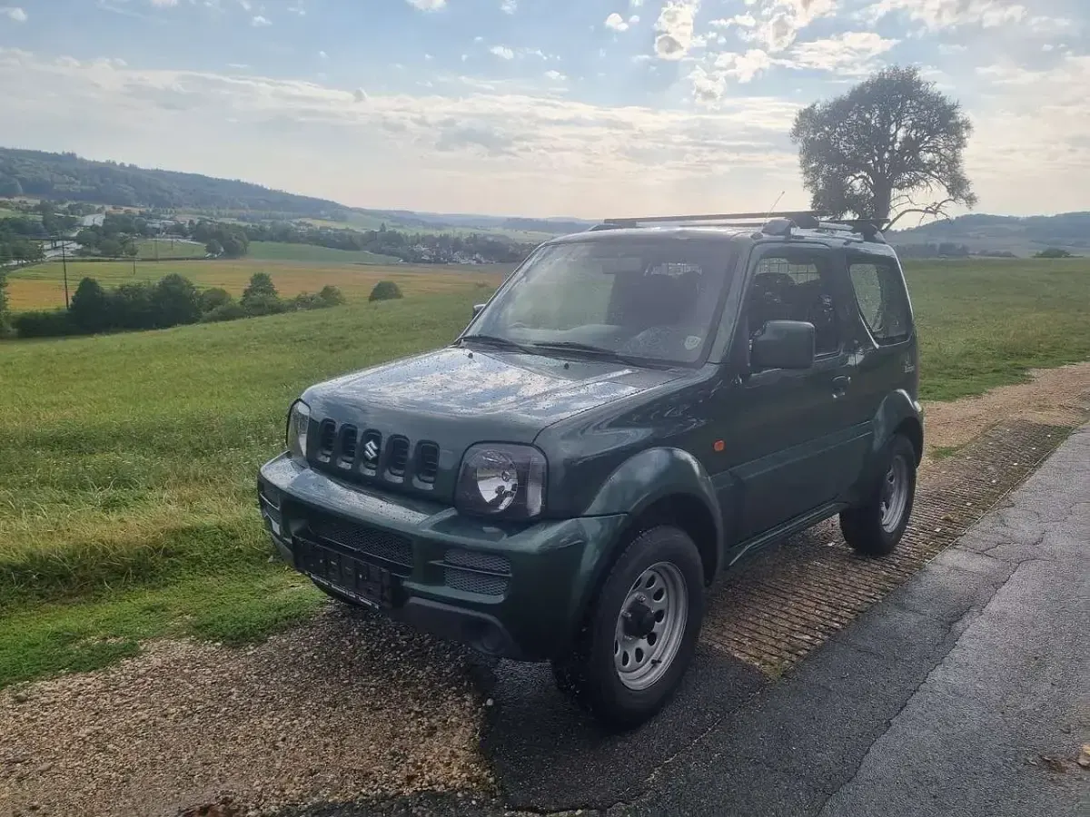 Gebraucht Suzuki Jimny Ranger 86 PS (63 kW) 2011 Grün SUV