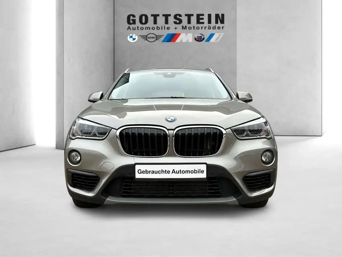 Usado BMW X1 Advantage 192 CV (141 kW) 2017 Plateado SUV