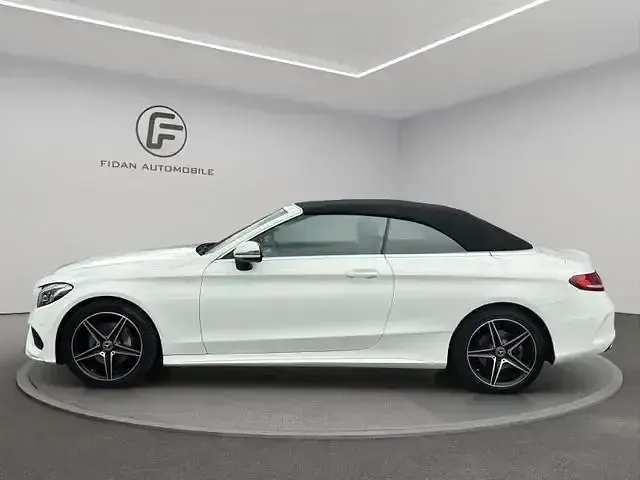 Gebraucht Mercedes C200 AMG line 184 PS (135 kW) 2017 Polarweiss Cabrio