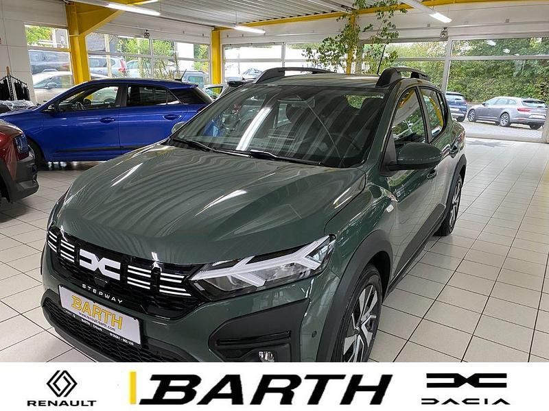 Grüngrau Neu 2025 Dacia Sandero Expression Kleinwagen | 19.360 € - Bild 1/4