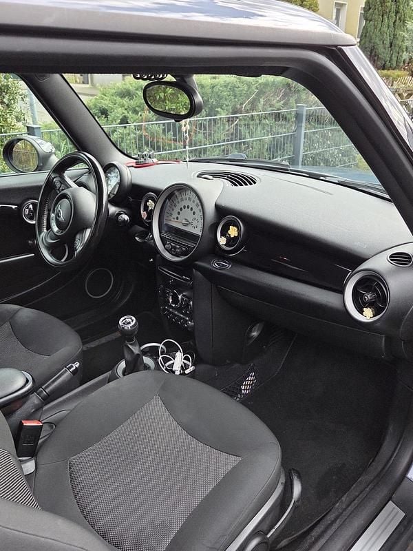 Gebraucht Mini ONE 98 PS (72 kW) 2011 Blau Kleinwagen