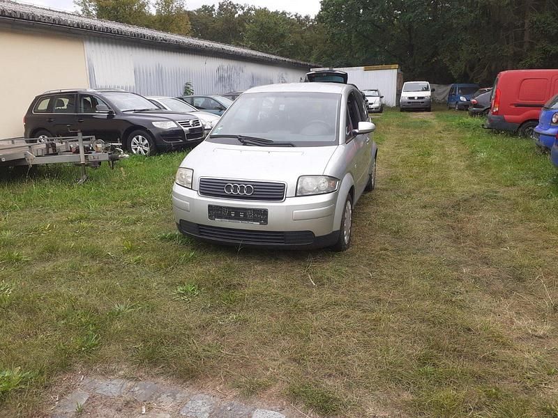 Silber Gebraucht 2004 Audi A2 Kleinwagen | 2.250 € (Guter Preis) - Bild 1/4