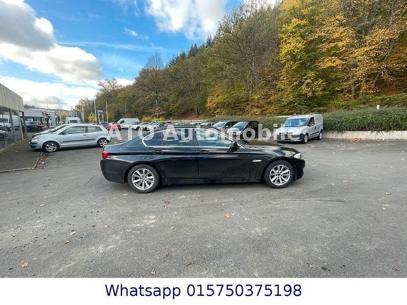 Gebraucht BMW 520 184 PS (135 kW) 2012 Schwarz Limousine
