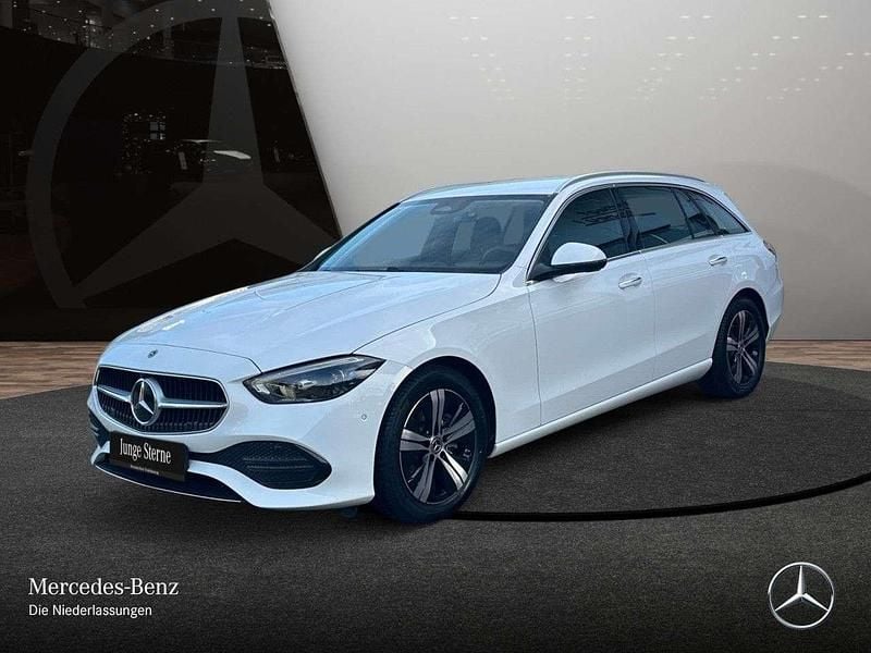Gebraucht Mercedes C180 Avantgarde 170 PS (125 kW) 2024 Weiß Limousine