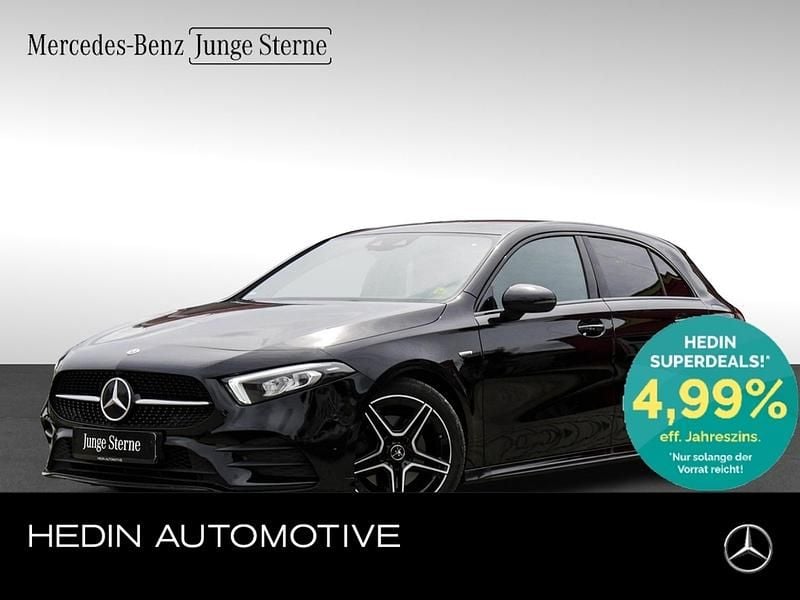 Schwarz Gebraucht 2021 Mercedes A220 AMG Limousine | 31.890 € (Etwas zu teuer) - Bild 1/4