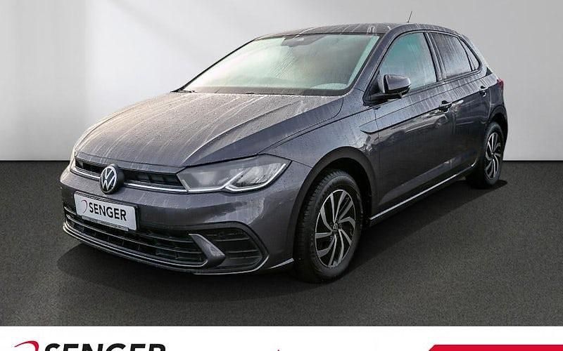 Grau Gebraucht 2022 VW Polo Life Limousine | 17.880 € (Fairer Preis) - Bild 1/4