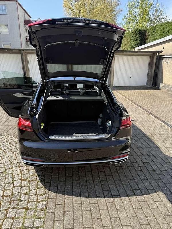 Second-hand Audi A5 Advanced 204 CP (150 kW) 2023 Negru Coupe