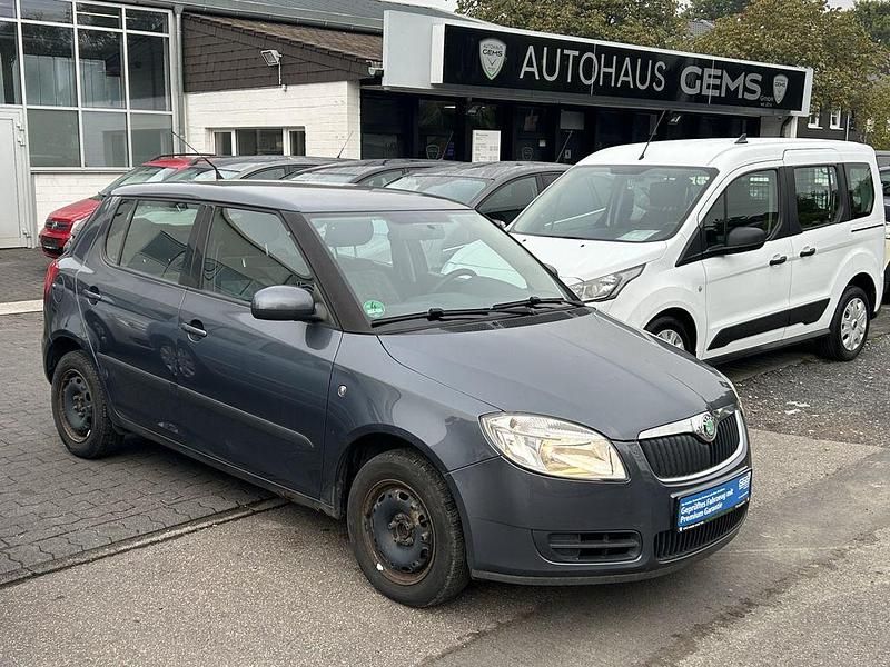 Schwarz Gebraucht 2008 Skoda Fabia Ambiente Limousine | 1.890 € (Fairer Preis) - Bild 1/4