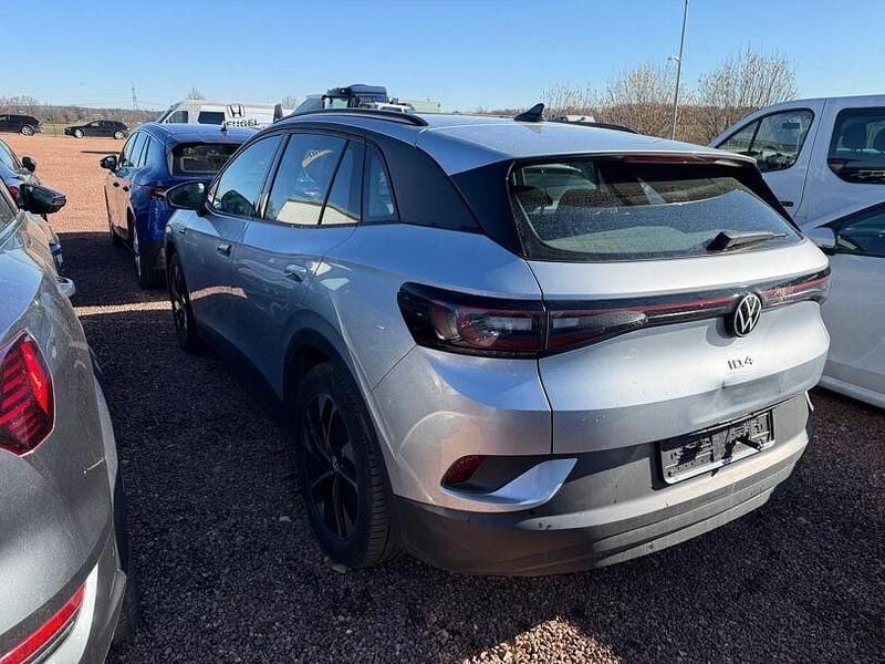 Gebraucht VW ID.4 Pro Performance 150 kW (204 PS) 2023 Scale silver metallic SUV