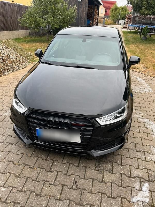 Schwarz Gebraucht 2015 Audi S1 Kleinwagen | 24.250 € (Fairer Preis) - Bild 1/4